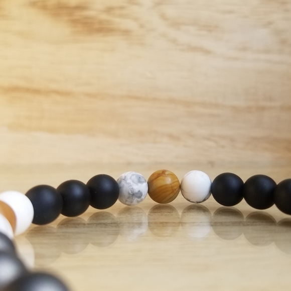 Tiger Skin Jasper & Howlite Onyx Stretch Bracelet - Picture 5 of 9